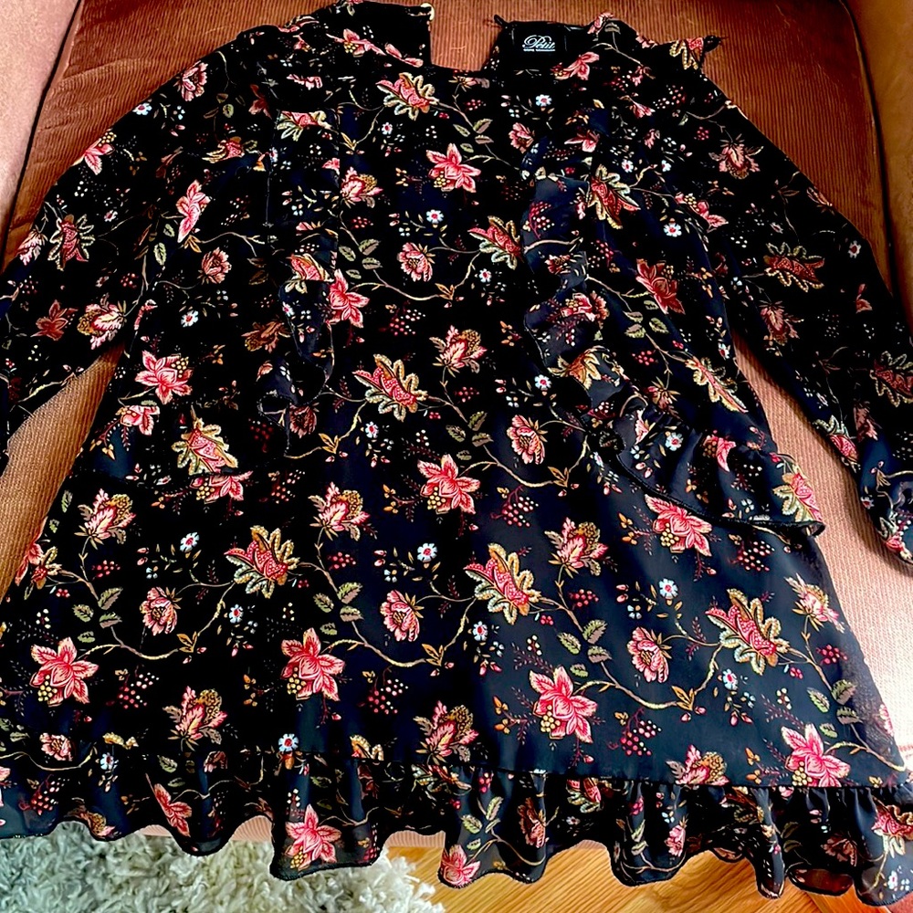 Beautiful, one of a kind Sofie Schnoor girls dress
